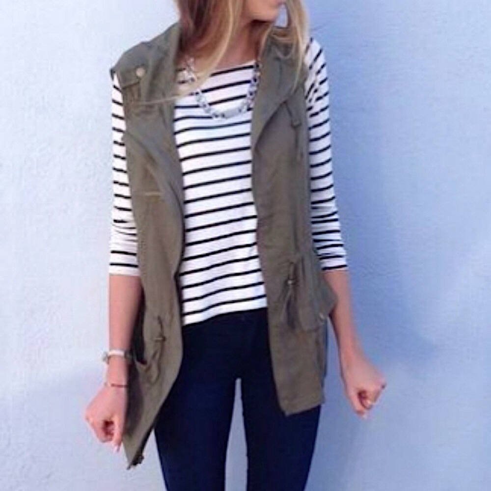A. Moss Woman’s Olive Green Utility Vest size 2